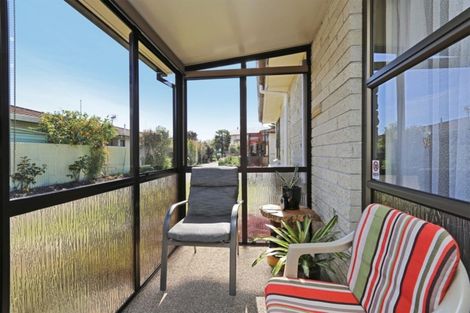 Photo of property in 1/403 Avenue Road West, Hastings, 4122