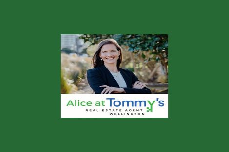 Photo of property in 2/23 Box Hill, Khandallah, Wellington, 6035