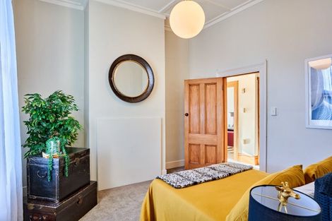 Photo of property in 23 Shannon Street, Mount Victoria, Wellington, 6011