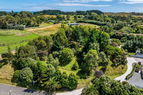 Photo of property in 27 Smithfield Road, Waikanae, 5391
