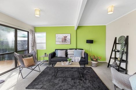 Photo of property in Main Road, Titahi Bay, Porirua, 5022