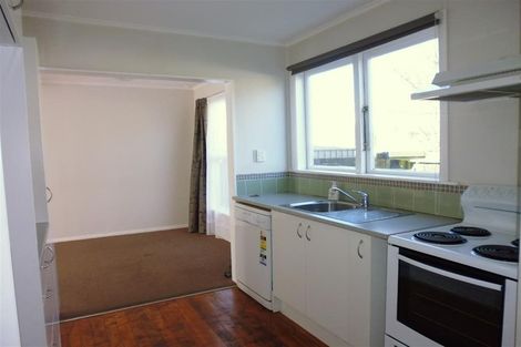 Photo of property in 108 Whites Line East, Waiwhetu, Lower Hutt, 5010