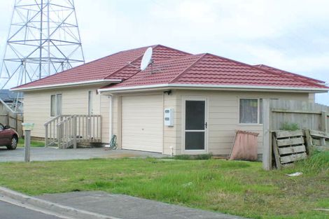 Photo of property in 16 Breenagh Place, Massey, Auckland, 0614