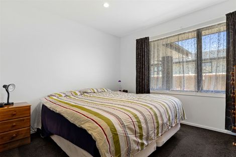 Photo of property in 23 Queenspark Drive, Parklands, Christchurch, 8083