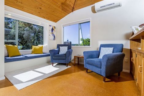 Photo of property in 1/71 Beresford Street, Bayswater, Auckland, 0622