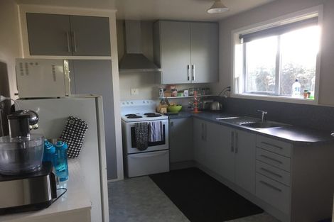 Photo of property in 33 Colwyn Street, Bryndwr, Christchurch, 8053