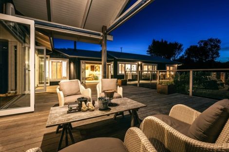 Photo of property in 1 Margaret Reeve Lane, Waiheke Island, 1971