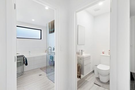 Photo of property in 41 Red Cottage Drive, Lake Hayes, Queenstown, 9304