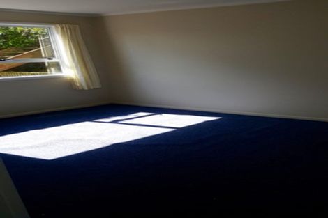 Photo of property in 31 Omega Street, Newlands, Wellington, 6037