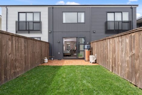 Photo of property in 18 Tuatua Road, Hobsonville, Auckland, 0616