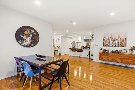 Photo of property in 3 Younger Lane, Massey, Auckland, 0614