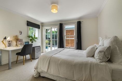 Photo of property in 1 Kapai Road, Devonport, Auckland, 0624