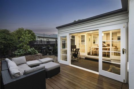 Photo of property in 1/155 Weston Road, St Albans, Christchurch, 8052