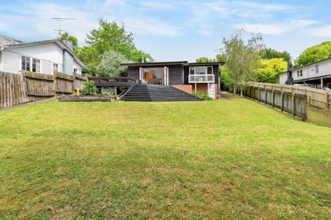 Photo of property in 12 Grove Lane, Kelvin Heights, Queenstown, 9300