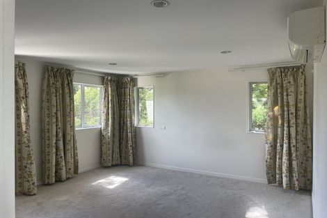 Photo of property in 25a Schnapper Rock Road, Greenhithe, Auckland, 0632