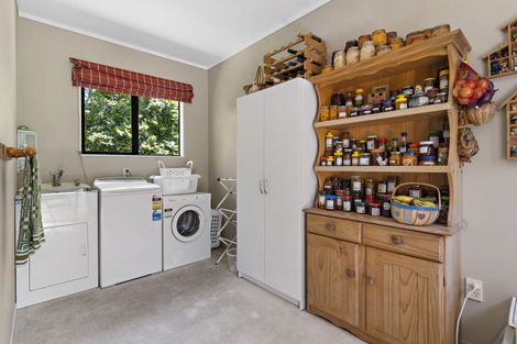 Photo of property in 37 Regent Street, Martinborough, 5711