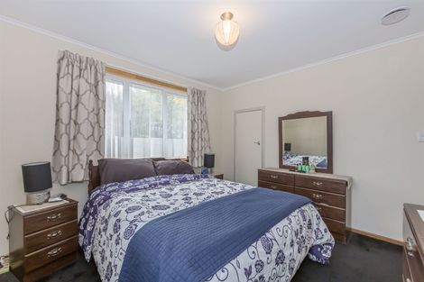 Photo of property in 1/23 Merton Avenue, Glenfield, Auckland, 0627
