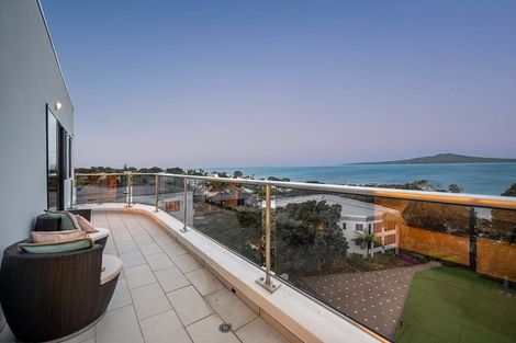 Photo of property in Mon Desir Apartments, 6/173b Hurstmere Road, Takapuna, Auckland, 0622