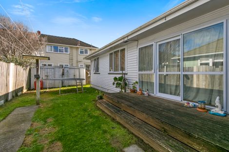 Photo of property in 69 Godley Street, Waiwhetu, Lower Hutt, 5010