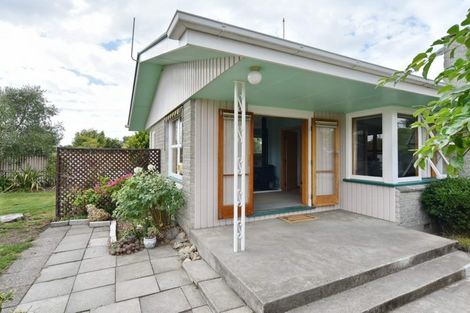 Photo of property in 17 Courage Road, Amberley, 7410