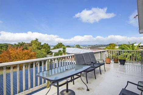 Photo of property in 43 Memorial Drive, Parahaki, Whangarei, 0112