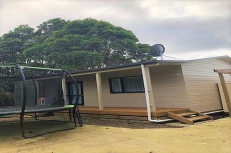 Photo of property in 51 Christmas Road, Manurewa, Auckland, 2102