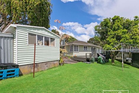 Photo of property in 72 Friedlanders Road, Manurewa, Auckland, 2102