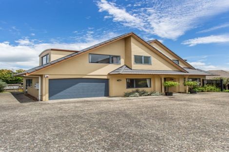 Photo of property in 22b Bleakhouse Road, Howick, Auckland, 2014