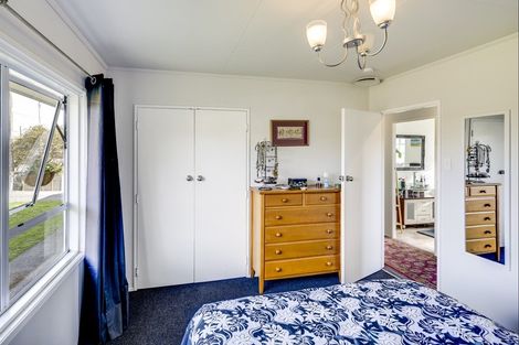 Photo of property in 7 Shanly Street, Waipawa, 4210