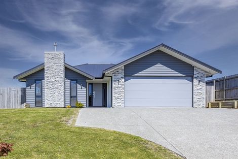 Photo of property in 4 Silicon Way, Fitzherbert, Palmerston North, 4410