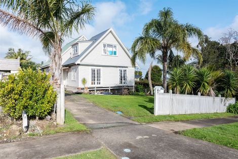 Photo of property in 10 Grendon Road, Titirangi, Auckland, 0604