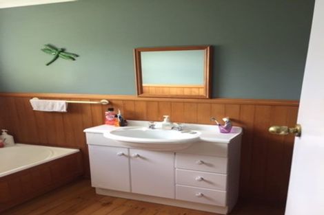 Photo of property in 54 Beulah Avenue, Rothesay Bay, Auckland, 0630