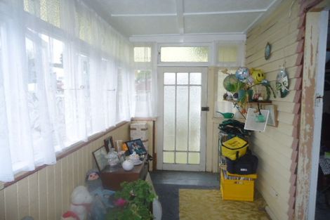 Photo of property in 8 Station Street, Tirau, 3410