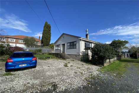 Photo of property in 304 Glengarry Road, Glen Eden, Auckland, 0602