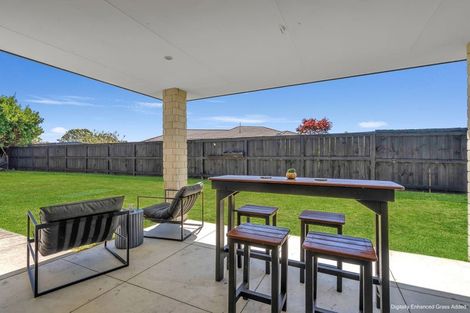 Photo of property in 6 Tavarnya Way, Patumahoe, Pukekohe, 2679