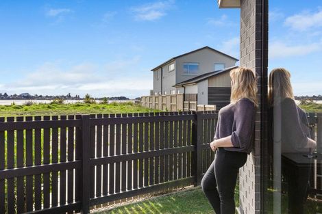 Photo of property in 42 Hinaki Street, Poike, Tauranga, 3112