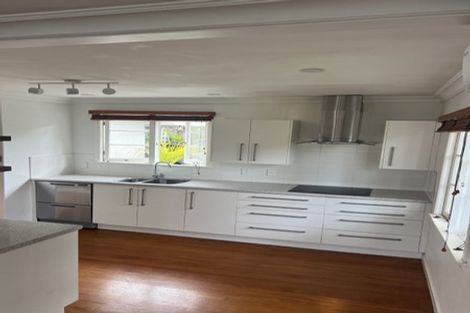 Photo of property in 2/25 Wolsley Avenue, Milford, Auckland, 0620