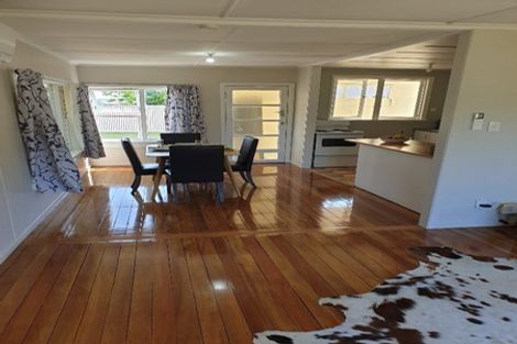 Photo of property in 1/7 Savoy Road, Glen Eden, Auckland, 0602