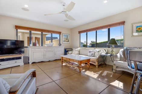 Photo of property in 9 Windermere Rise, Rototuna, Hamilton, 3210