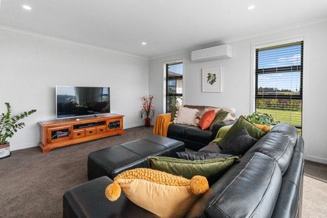 Photo of property in 9 Betty May Drive, Pyes Pa, Tauranga, 3173