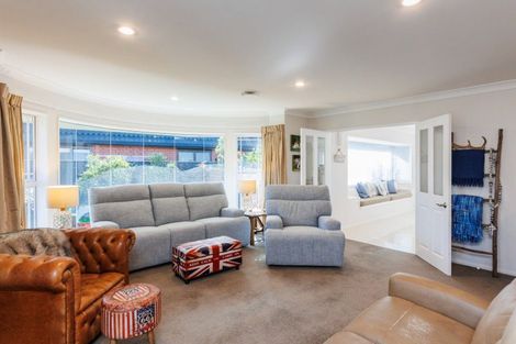 Photo of property in 22 Phoenix Avenue, Hokowhitu, Palmerston North, 4410