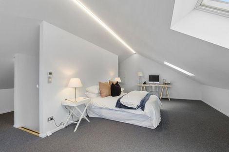 Photo of property in 1/64 Hewitts Road, Merivale, Christchurch, 8014