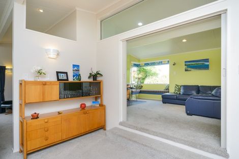 Photo of property in 6 Dunk Place, Milson, Palmerston North, 4414