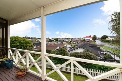 Photo of property in 15b Victoria Avenue, Waiuku, 2123