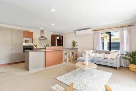 Photo of property in 22 Tuihana Drive, Papamoa Beach, Papamoa, 3118
