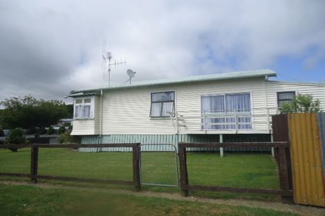 Photo of property in 8 Station Street, Tirau, 3410