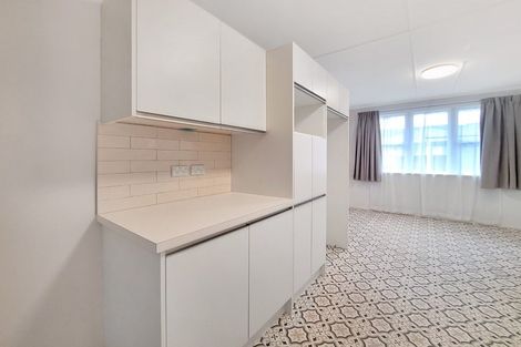 Photo of property in 41 Bird Grove, Stokes Valley, Lower Hutt, 5019