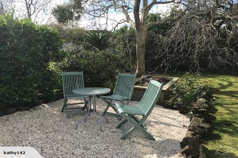 Photo of property in 69 Kiwi Esplanade, Mangere Bridge, Auckland, 2022