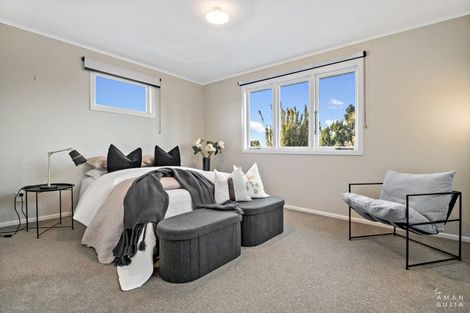 Photo of property in 27 Amberley Avenue, Te Atatu South, Auckland, 0610