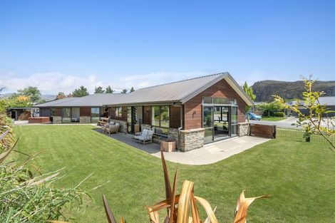 Photo of property in 25 Finch Street, Albert Town, Wanaka, 9305